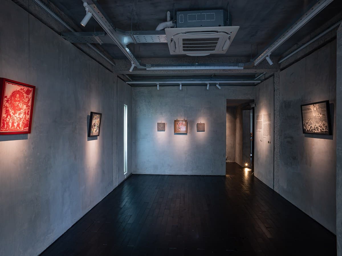 EM Gallery interior, District 3